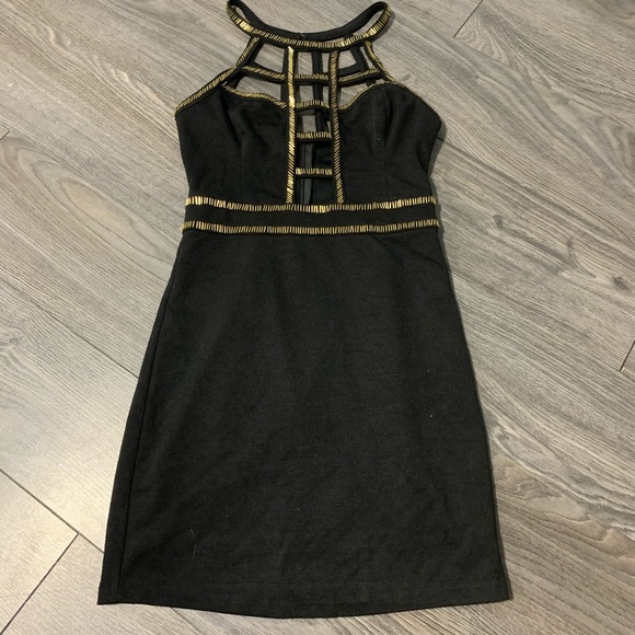 Sexy and elegant black dress - Picture 2 of 2